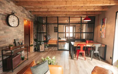 Appartement thématique à Travers : Voyage Industriel