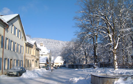 La Grande Rue de Môtiers au Val-de-Travers